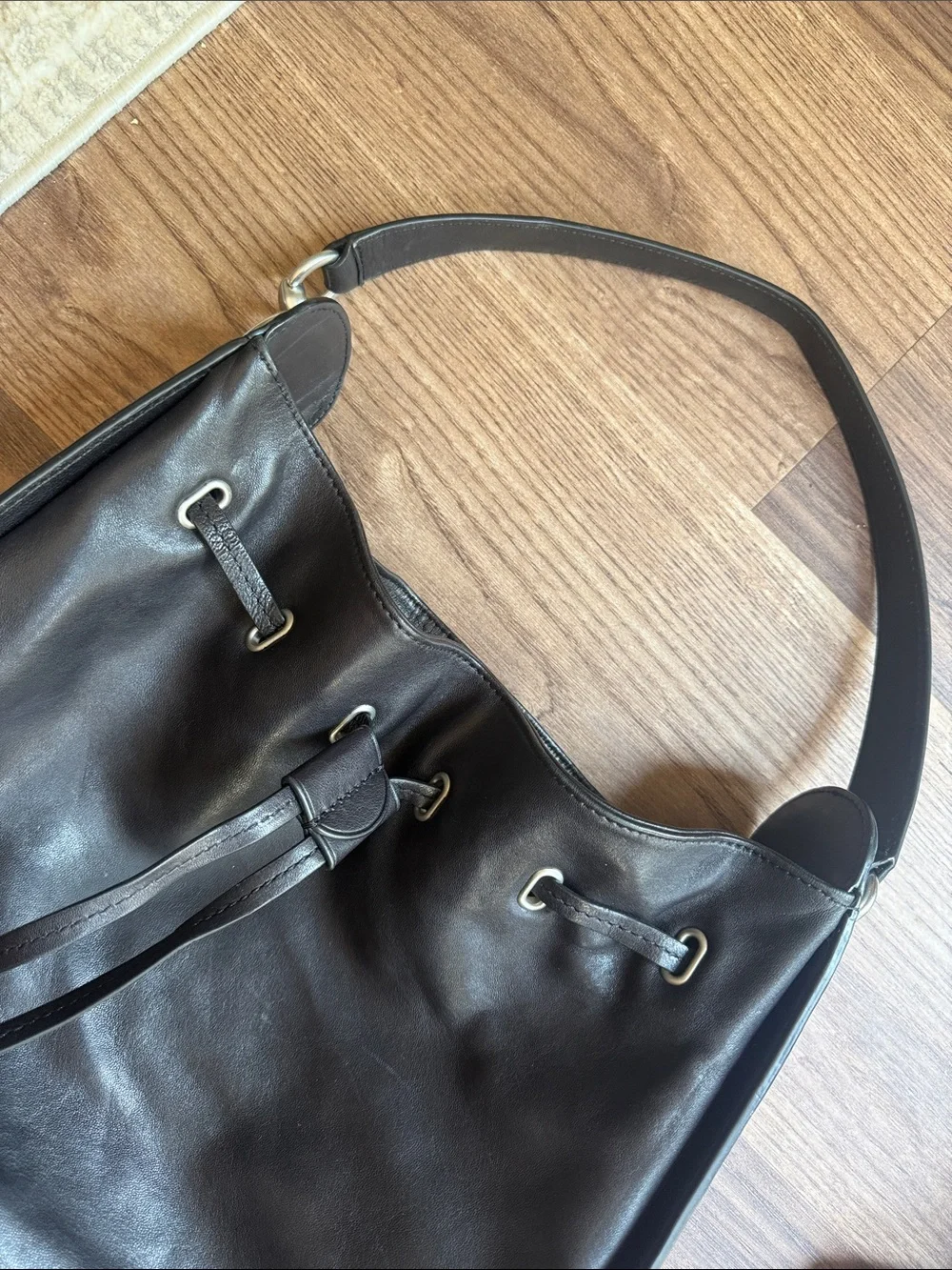 Frye Ilana Hobo Black Leather Drawstring Shoulder Bag Purse